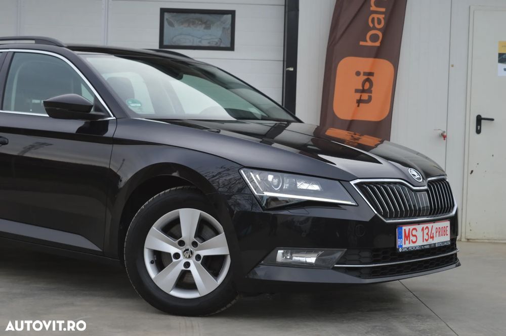 Skoda Superb 2.0 TDI DSG Ambition - 3