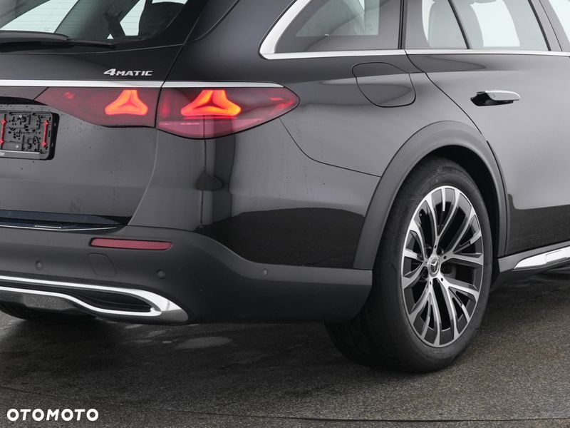 Mercedes-Benz Klasa E 300 de PHEV 4-Matic All-Terrain Avantgarde 9G-Tronic - 4
