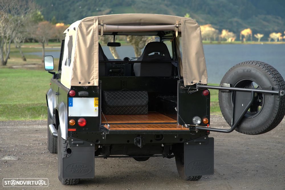 Land Rover Defender 90 SW 2.4 CRD S - 5