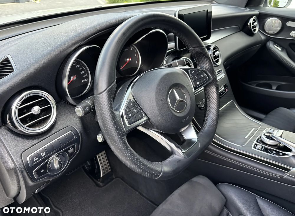 Mercedes-Benz GLC - 10