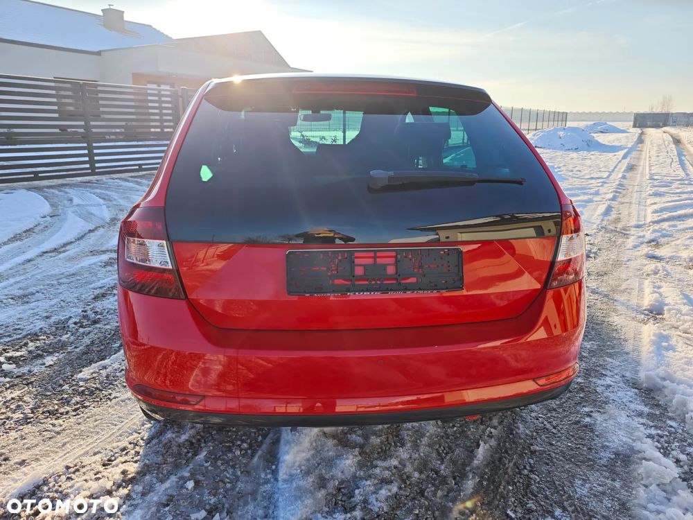 Skoda RAPID 1.6 TDI DPF Monte Carlo - 4