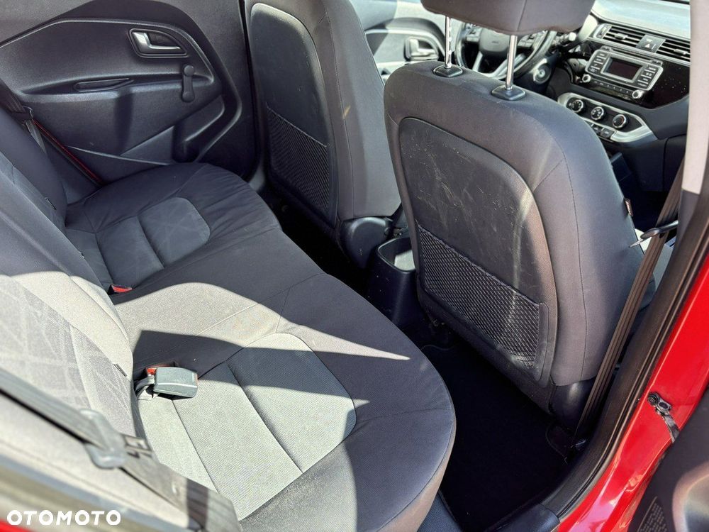 Kia Rio - 22