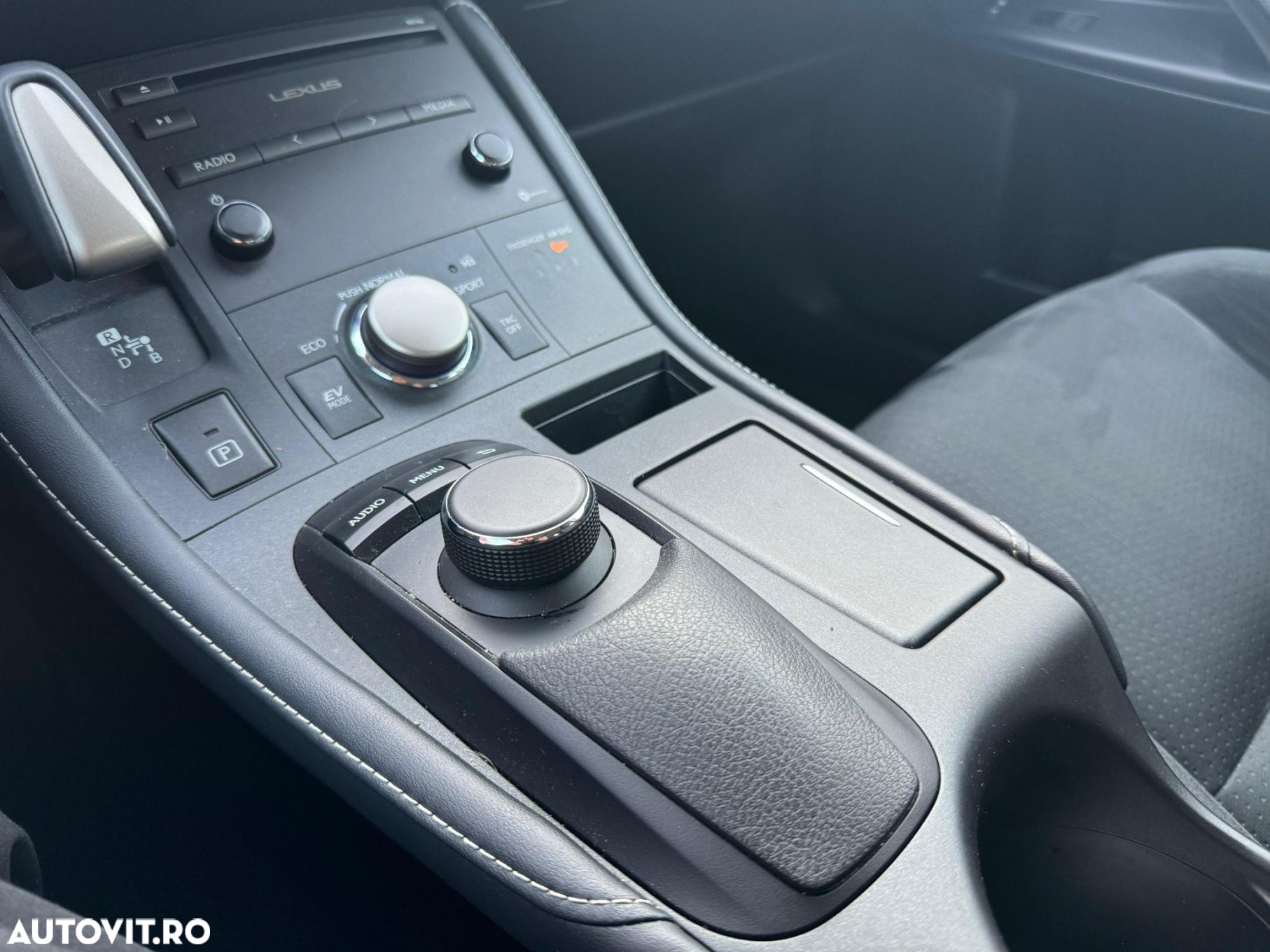 Lexus CT 200h Dynamic Line - 23