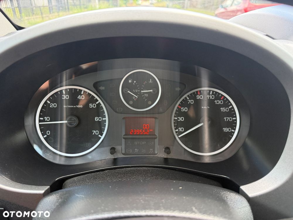 Peugeot Partner 1.6 BlueHDi Active 7os - 24