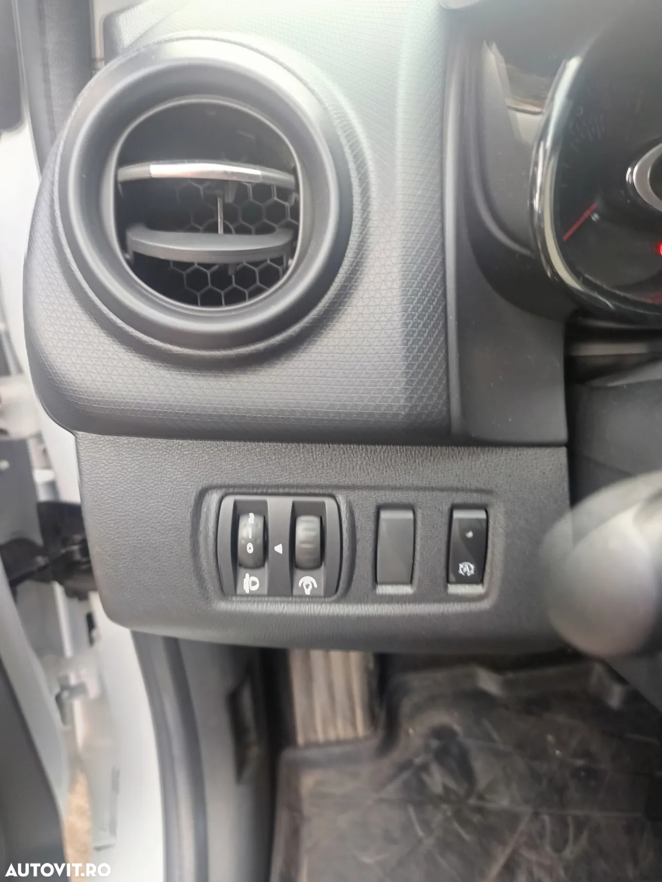 Renault Clio IV TCe Life Evo - 9