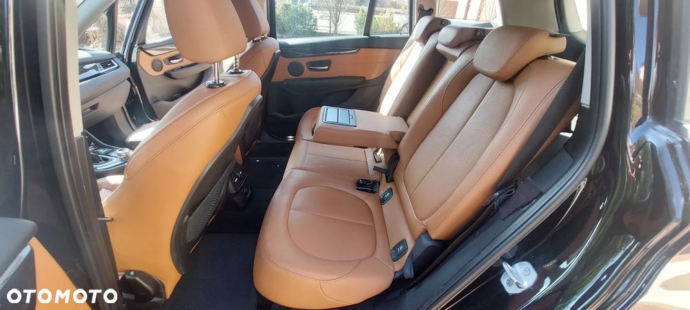 BMW Seria 2 218d GT Luxury Line sport - 13