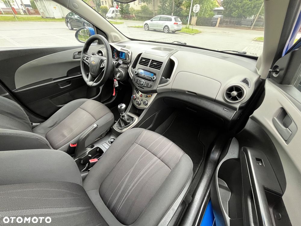 Chevrolet Aveo 1.2 LT - 17