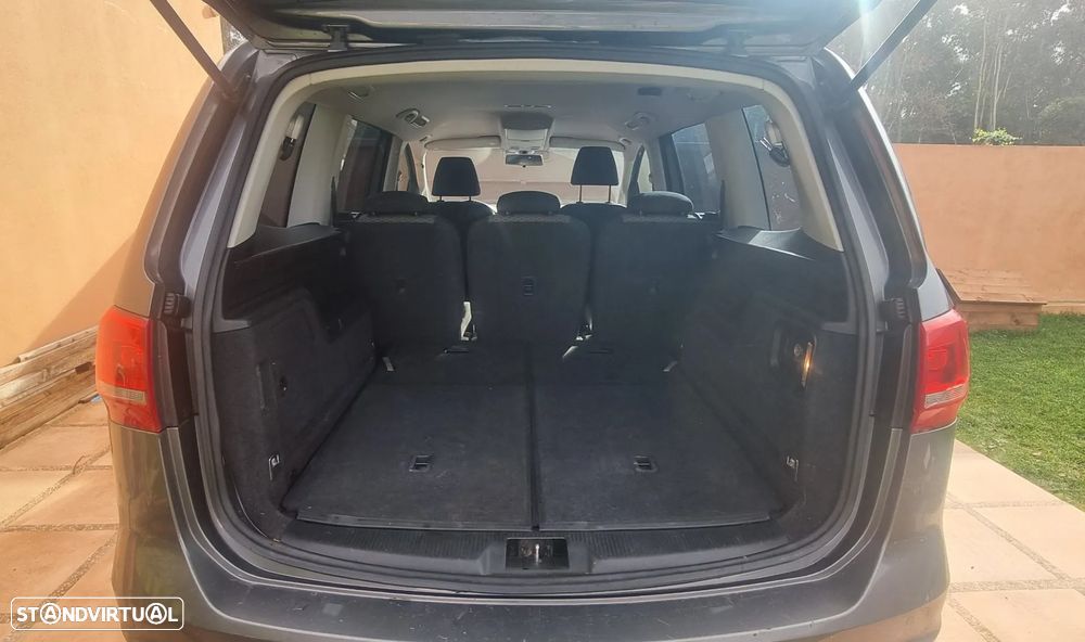 VW Sharan - 13