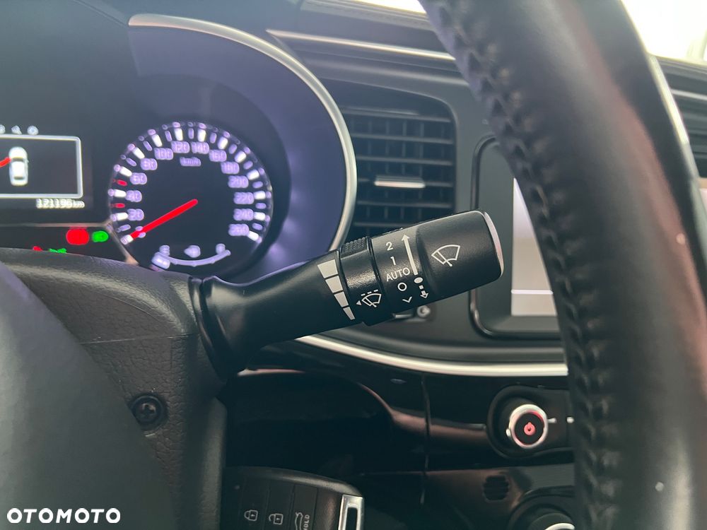 Kia Optima 2.0 L - 27