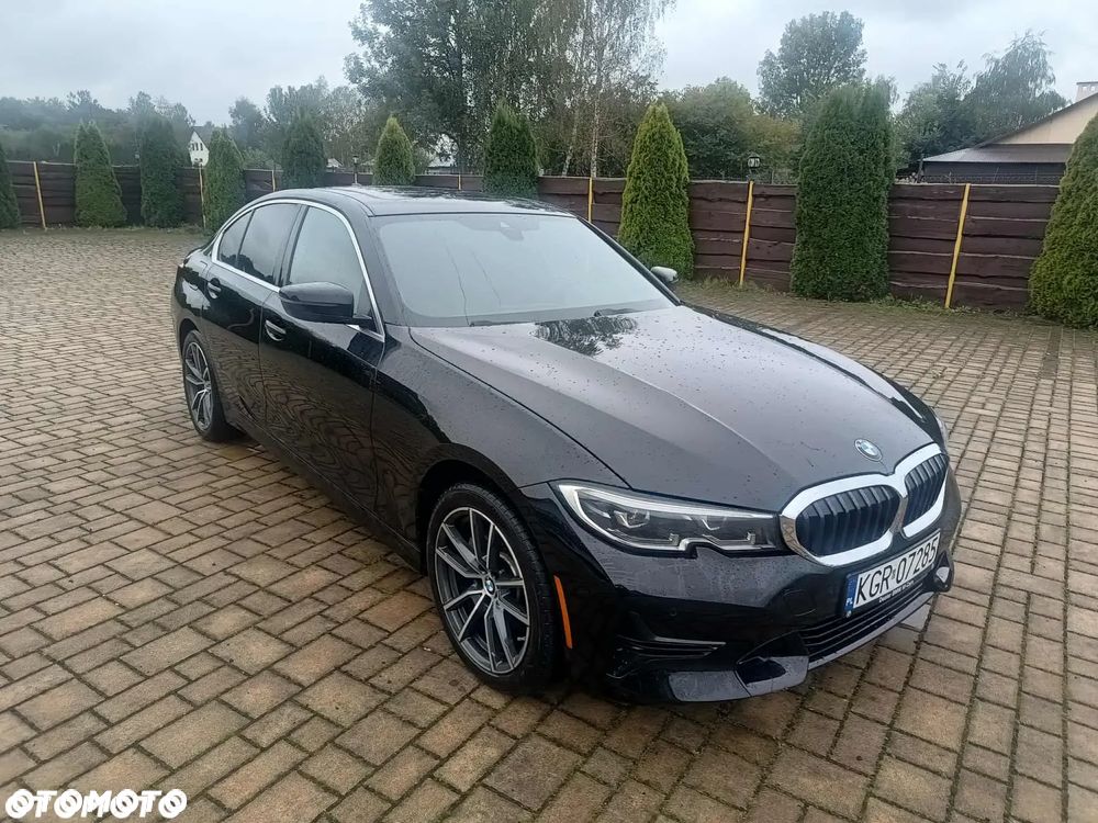 BMW Seria 3 330i xDrive M Sport - 4