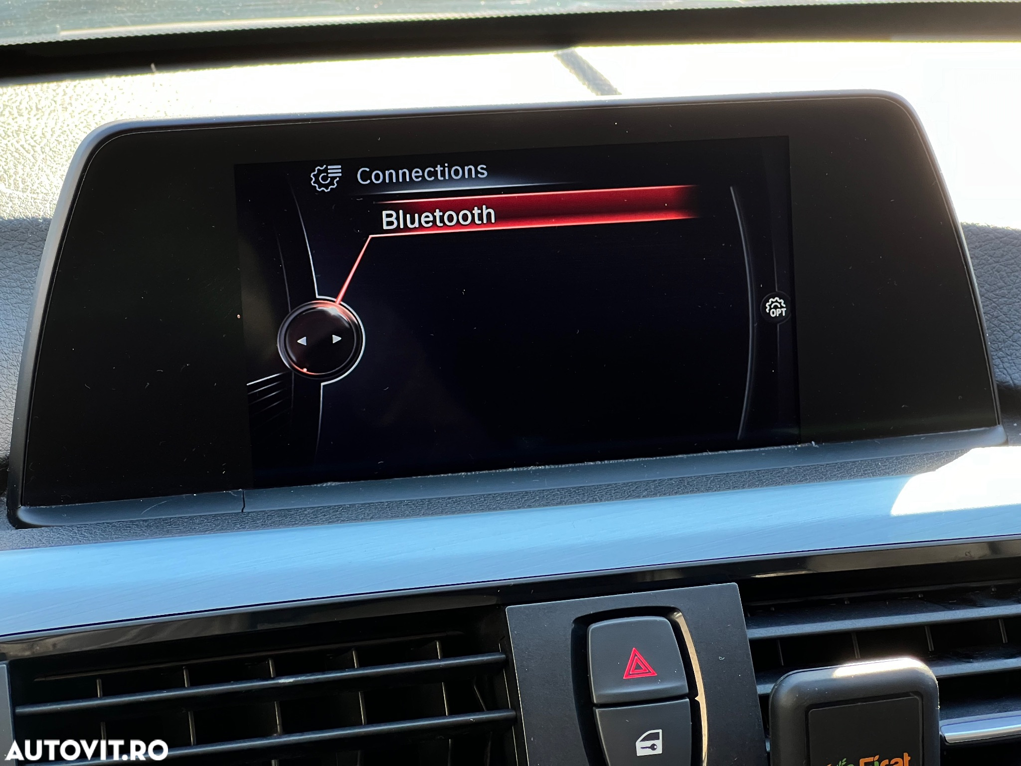 BMW Seria 3 320d Touring Aut. Modern Line - 28