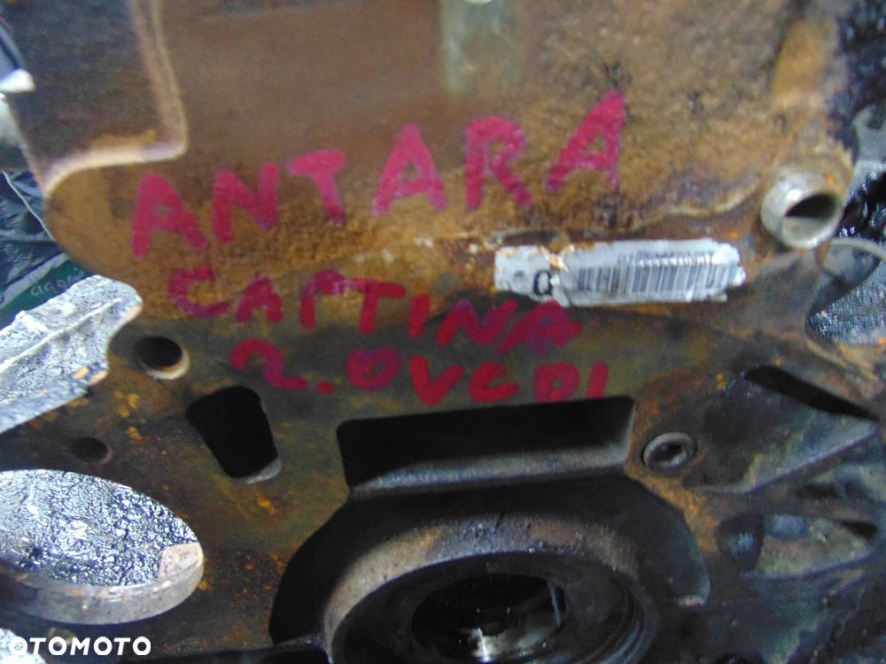 Blok silnika Opel Antara Captiva 2,0 VCDI - 1