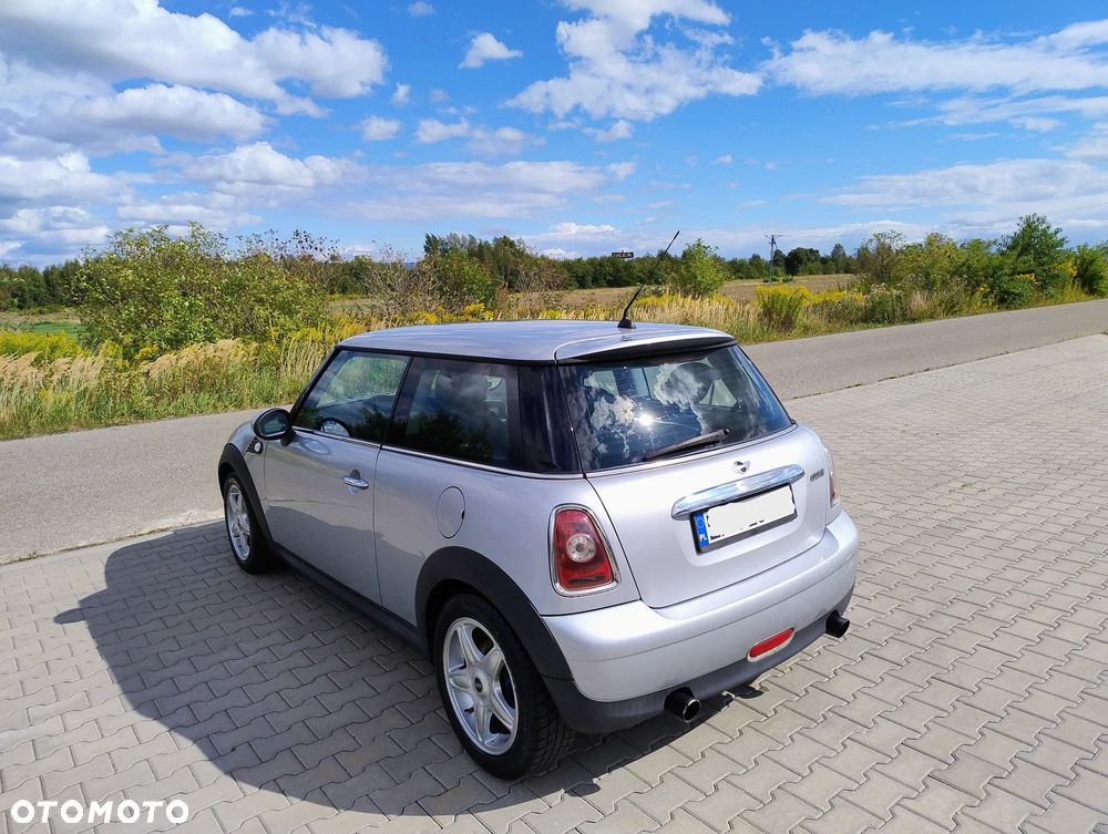 MINI Cooper Standard - 6