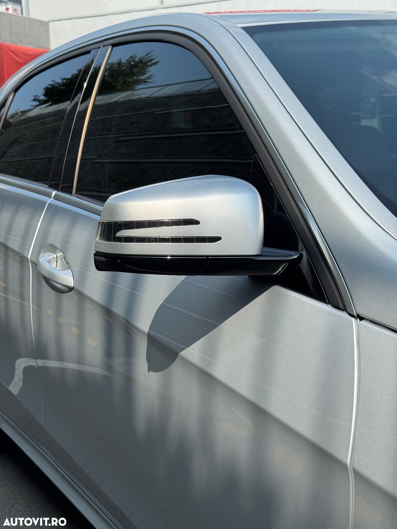 Mercedes-Benz E 300 T BlueTEC HYBRID 7G-TRONIC - 11