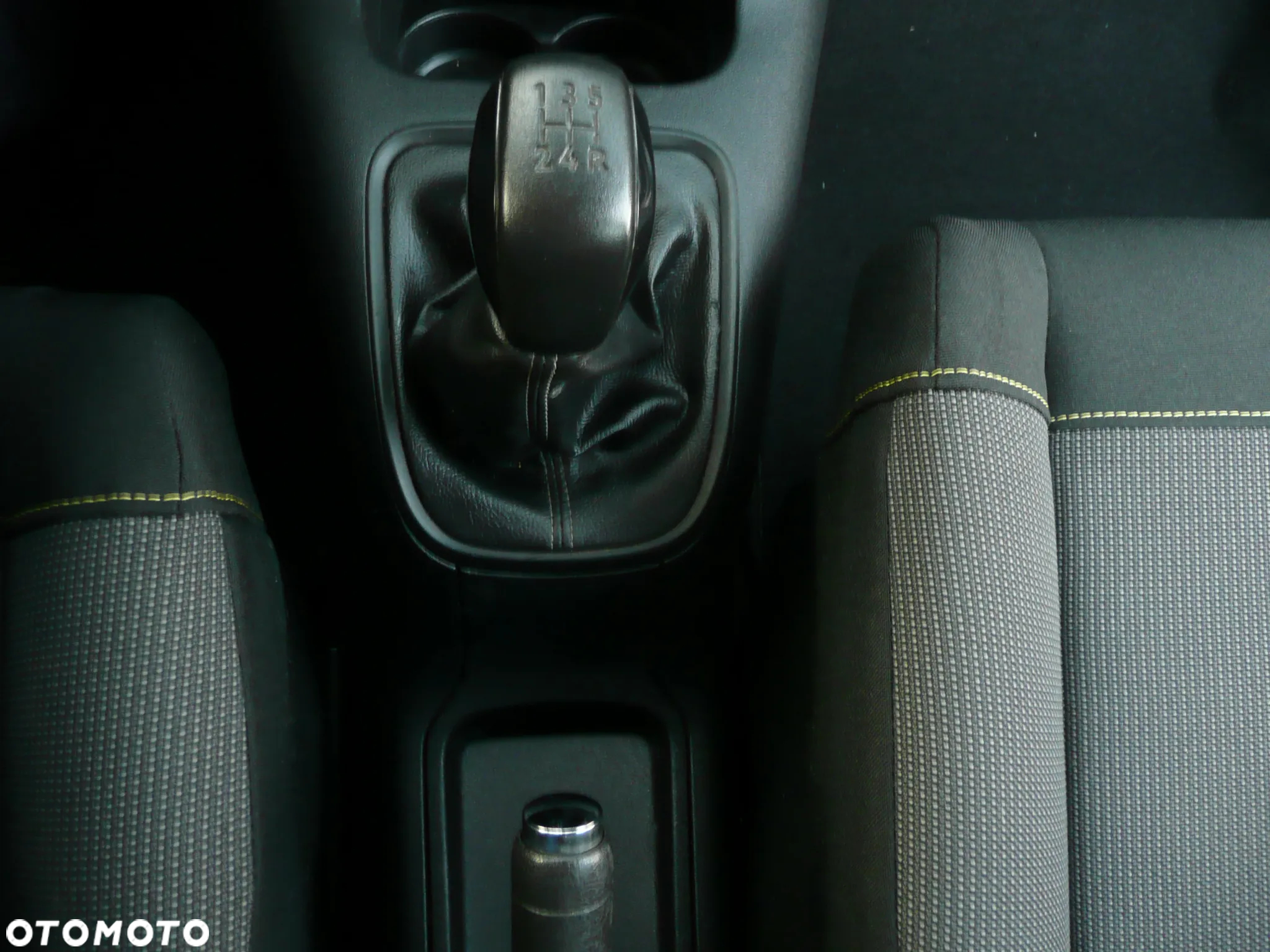 Citroën C3 1.2 PureTech Plus - 12
