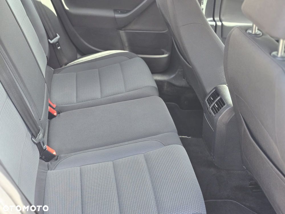 Volkswagen Golf 1.6 TDI BMT Highline - 17