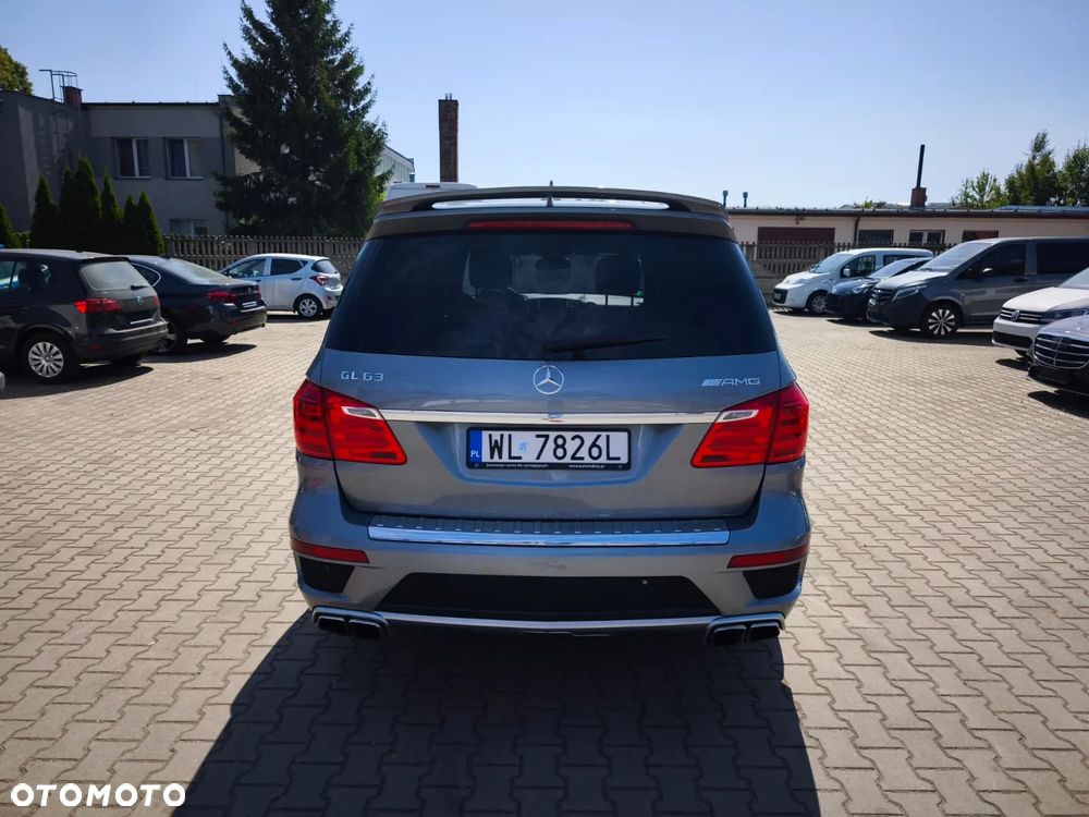 Mercedes-Benz GL 63 AMG - 6