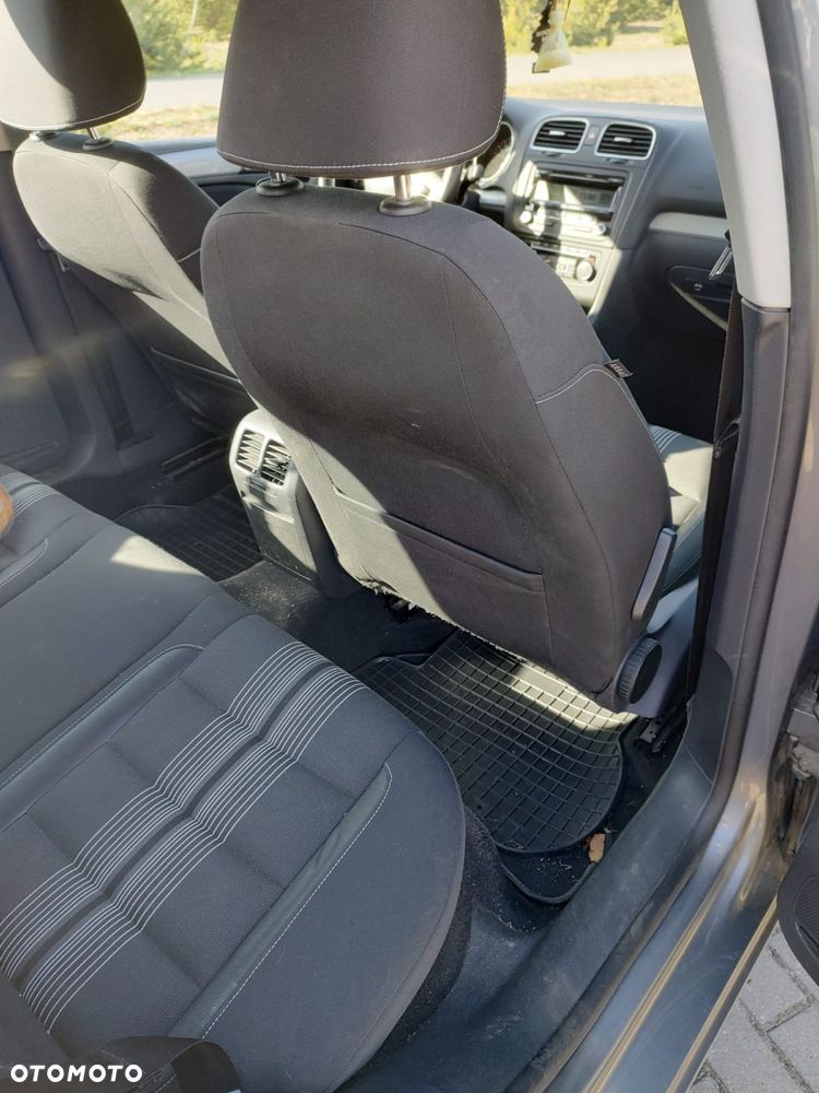 Volkswagen Golf 1.6 TDI DPF BlueMotion Technology MATCH - 5