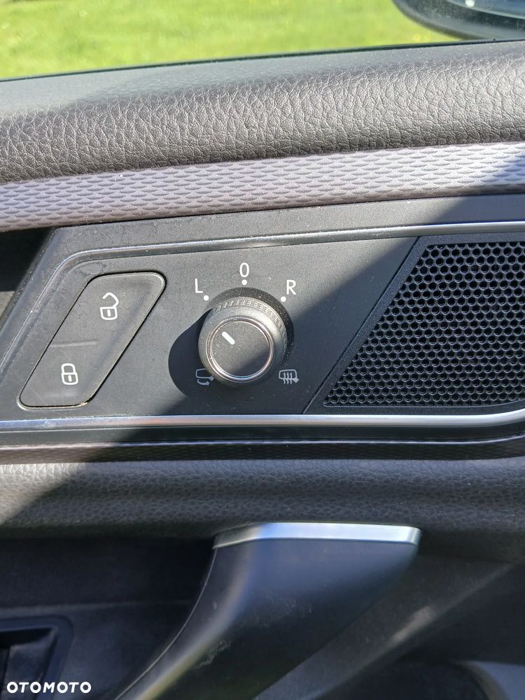 Volkswagen Golf Sportsvan - 18