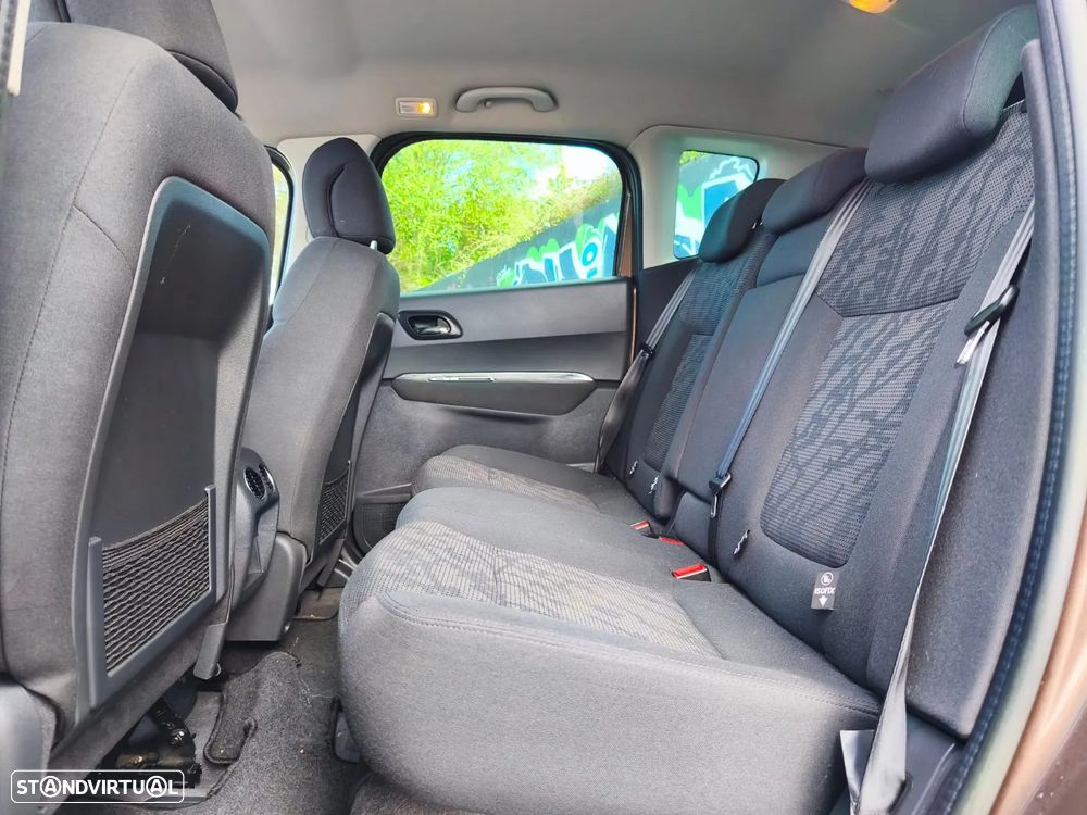 Peugeot 3008 2.0 HDi Hybrid4 - 4