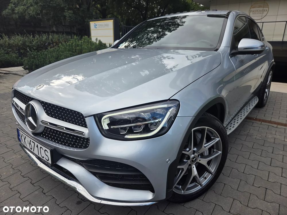 Mercedes-Benz GLC 200 4Matic 9G-TRONIC AMG Line Plus - 30