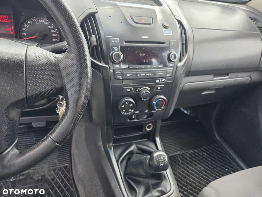 Isuzu D-Max 2.5 EC LS - 13