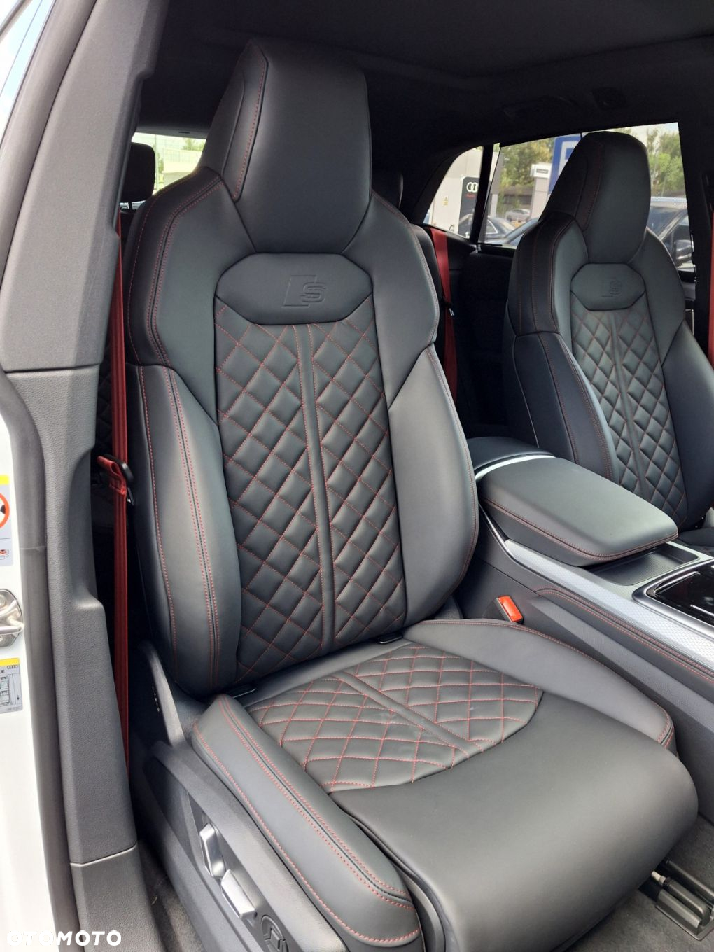 Audi Q8 - 16