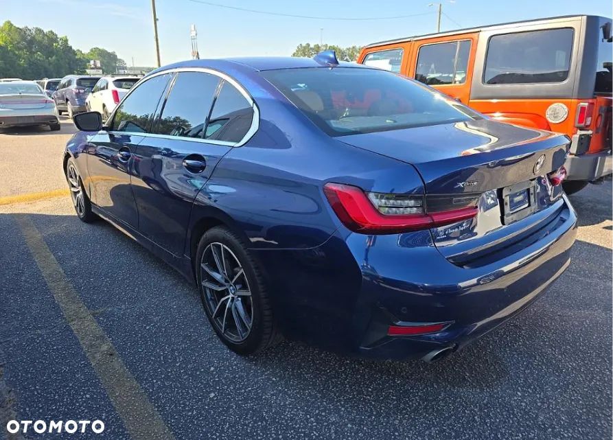 BMW Seria 3 330i xDrive M Sport - 5