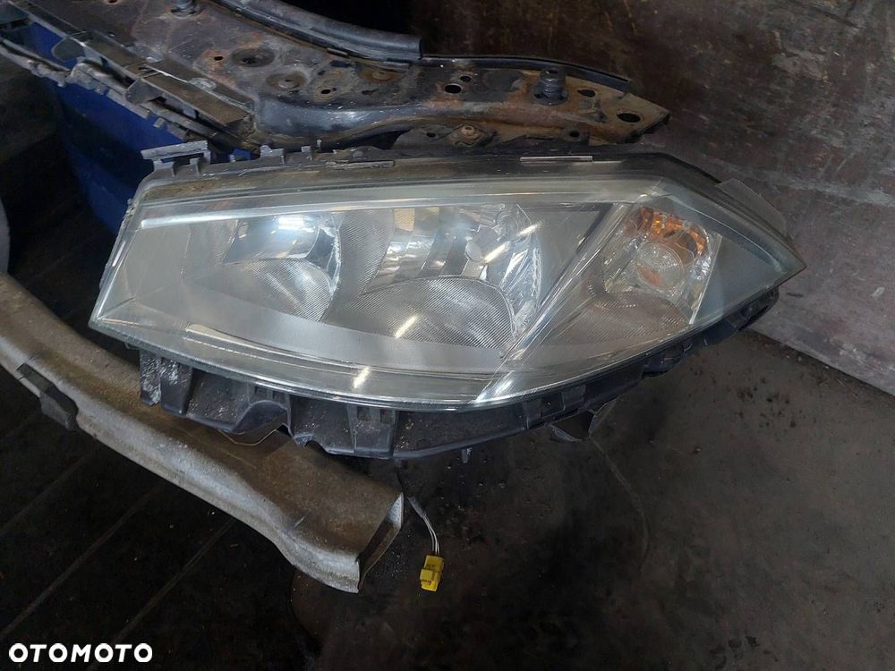 KOMPLETNY PRZÓD MASKA ZDERZAK BŁOTNIKI LAMPY RENAULT MEGANE II TEI45 - 13
