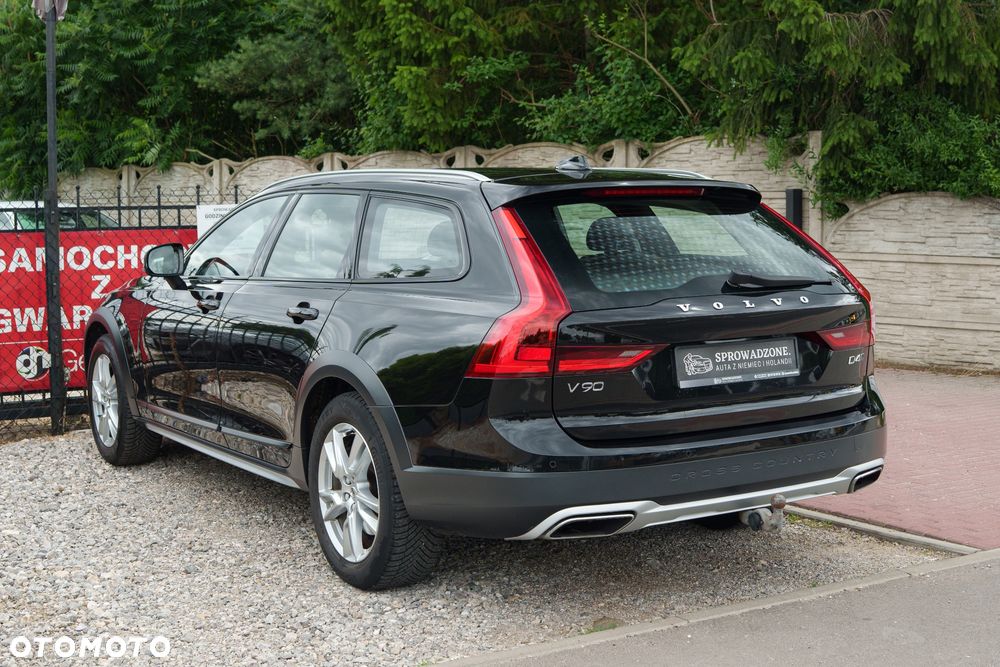 Volvo V90 Cross Country D4 AWD Geartronic Pro - 39