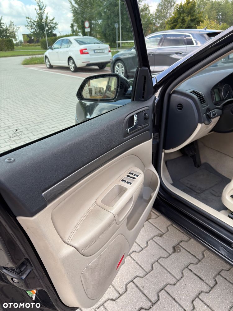 Skoda Octavia 2.0TDI Edition 100 DSG - 13