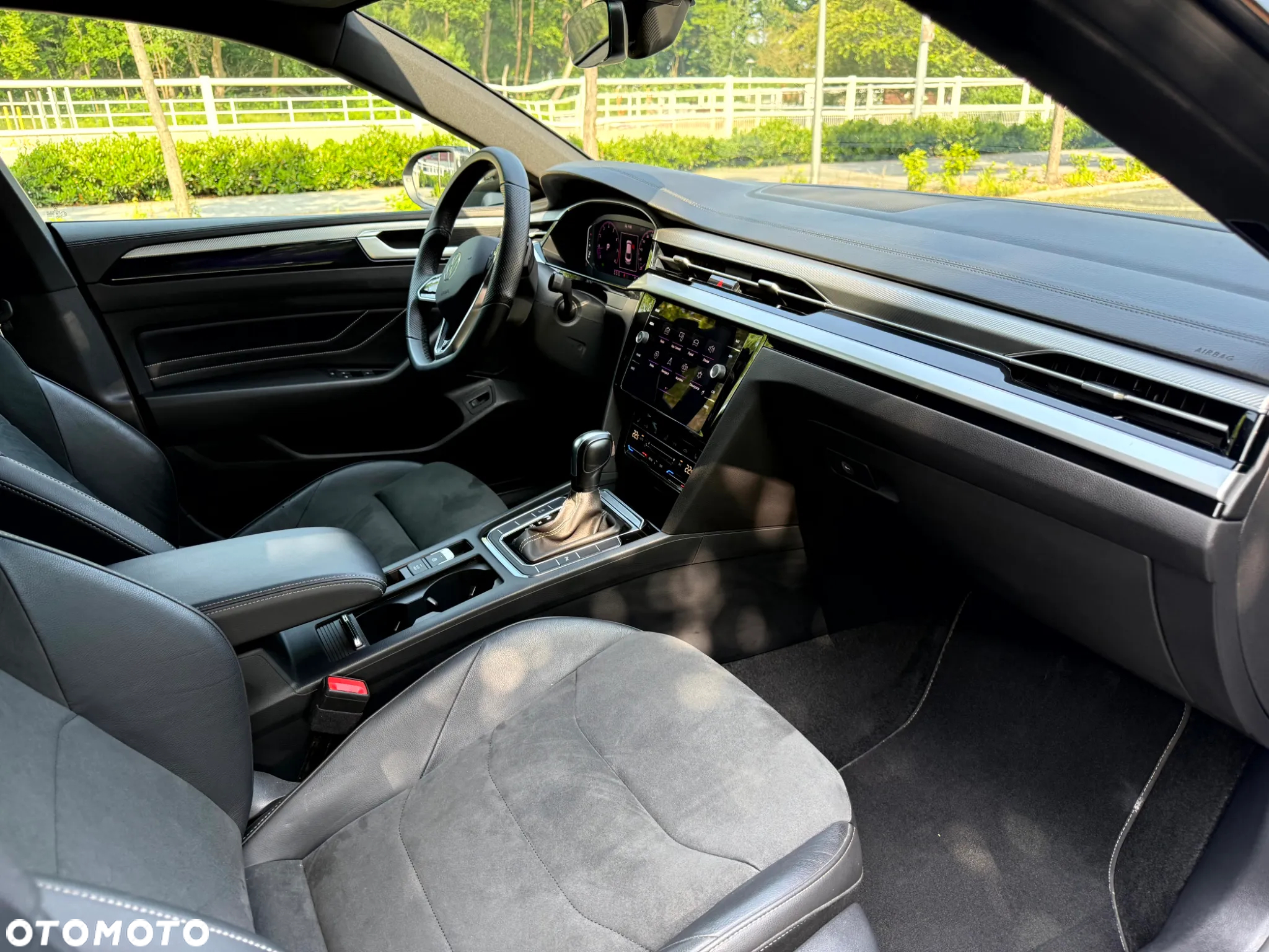 Volkswagen Arteon 2.0 TSI R-Line DSG - 31