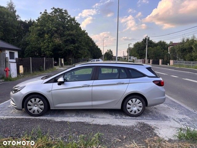 Opel Astra 1.6 CDTI Enjoy - 4