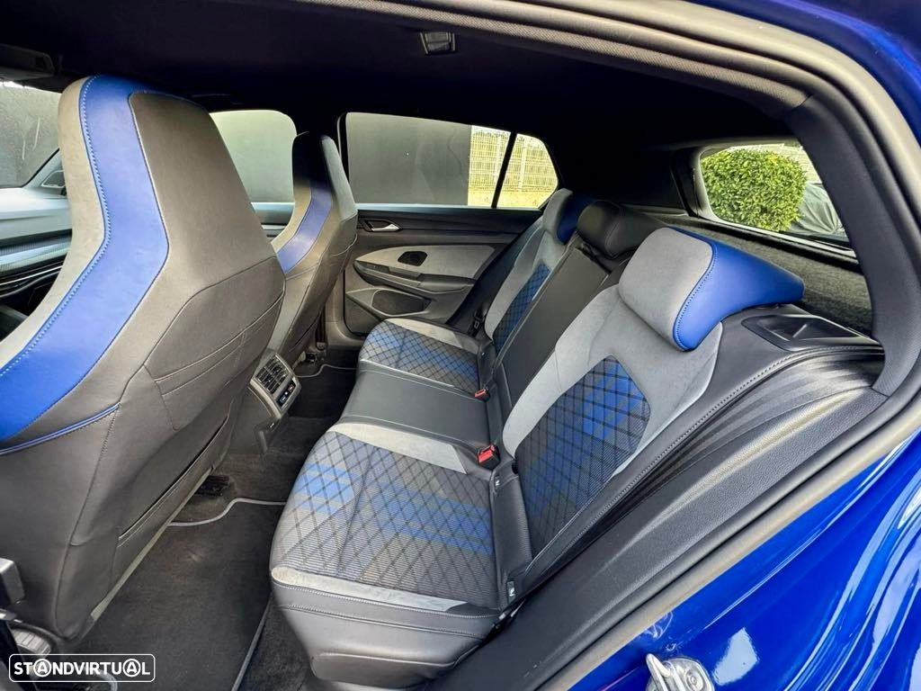 VW Golf 2.0 TSI R DSG - 33