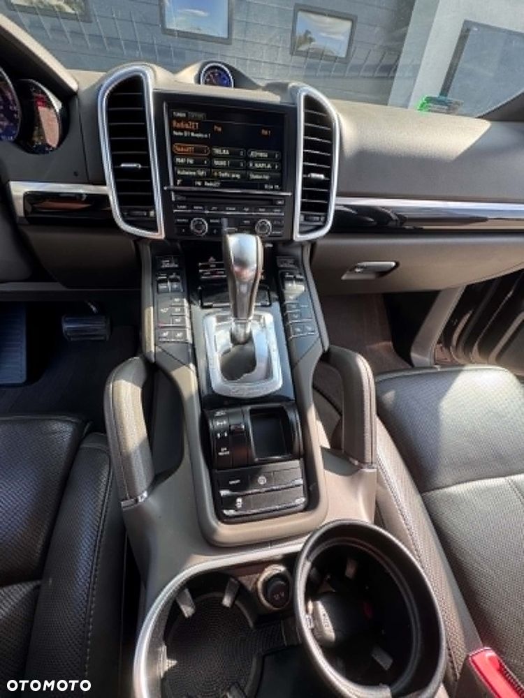 Porsche Cayenne Tiptronic S - 17