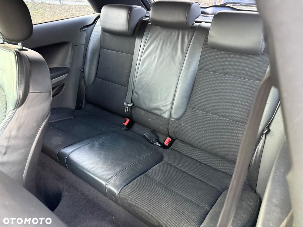 Audi A3 3-drzwiowe 1.6 TDI DPF S line Sportpaket - 15