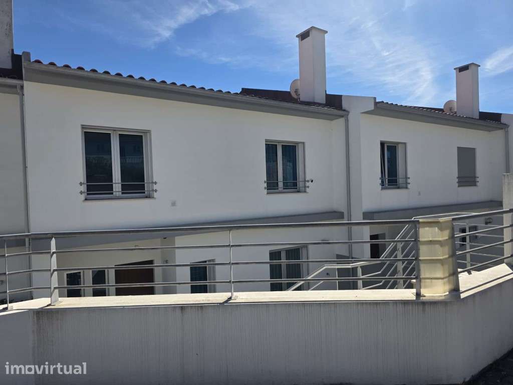 Moradia T3 em Leiria, Pousos, Barreira e Cortes, €390.000