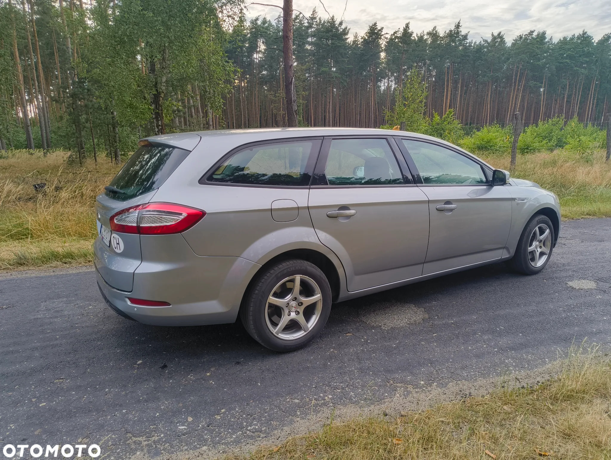 Ford Mondeo 2.0 TDCi Ambiente - 12