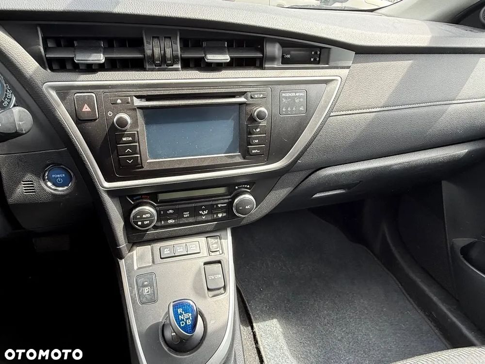 Toyota Auris 1.8 HSD Luna - 15