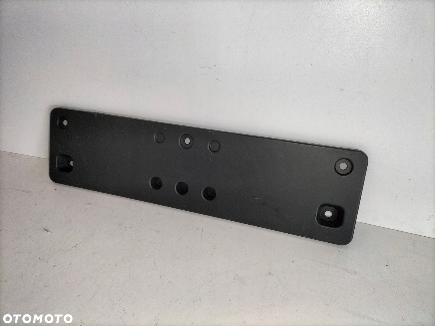 Podkładka pod tablicę rejestracyjną przód VW GOLF VIII 8 LIFT 24- - 4