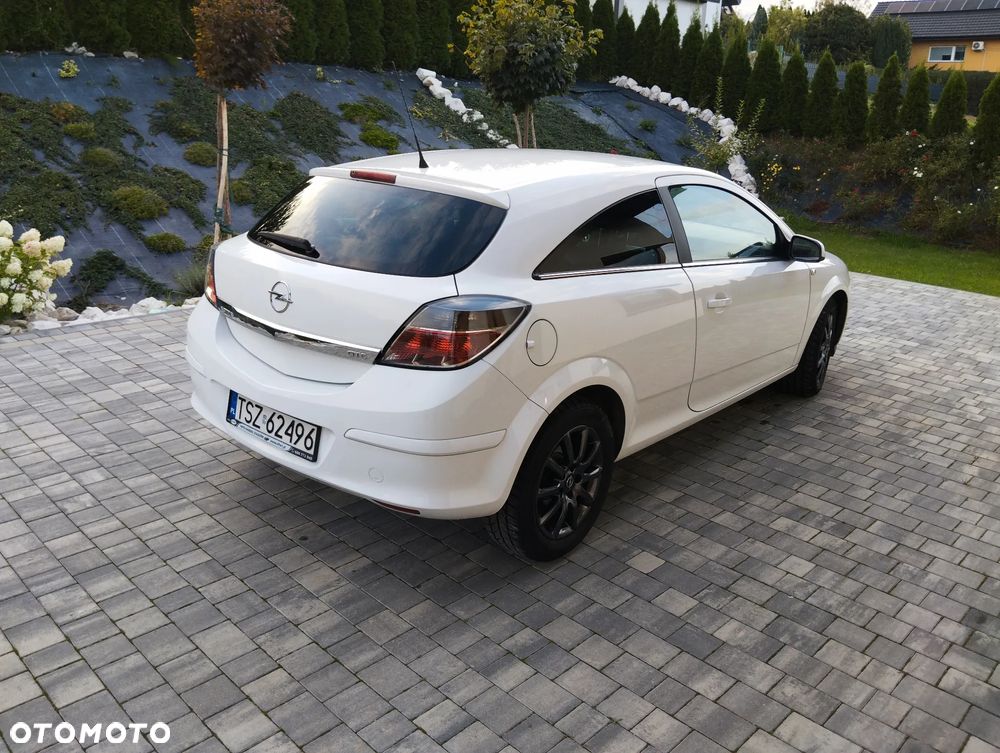 Opel Astra III GTC 1.6 Sport - 13