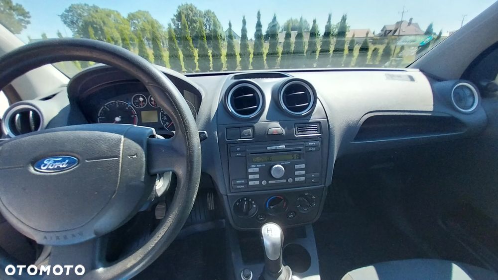 Ford Fiesta 1.4 TDCI - 6
