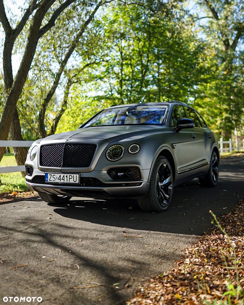 Bentley Bentayga W12 Mulliner - 2