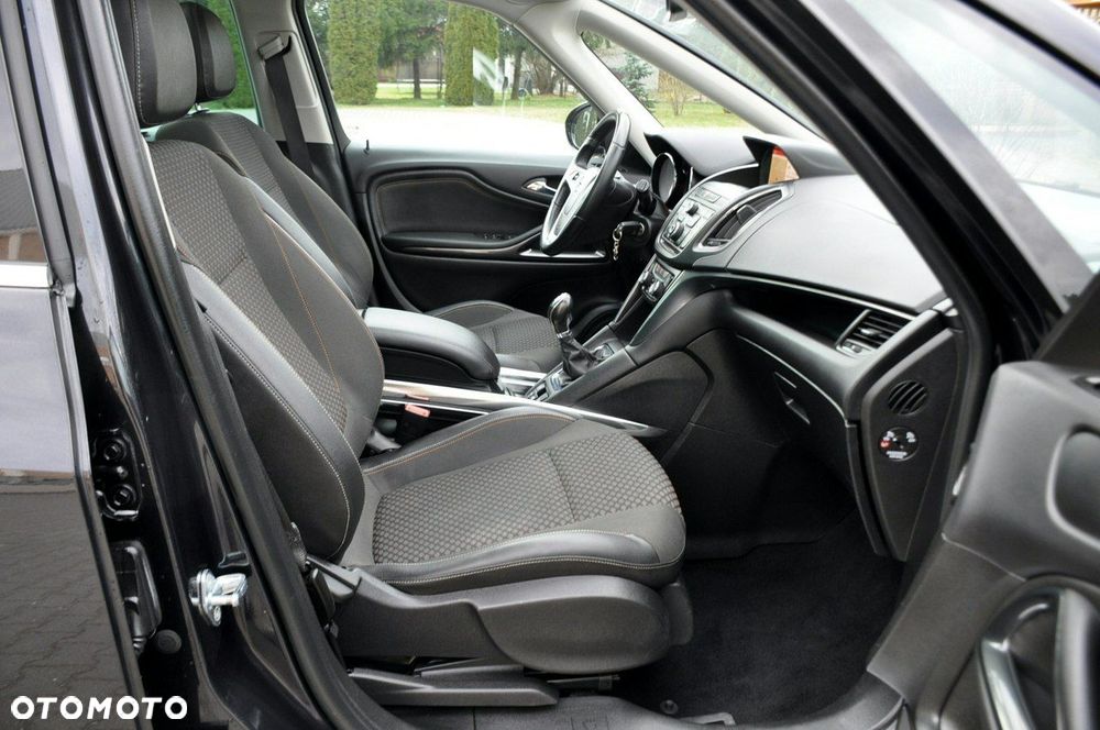 Opel Zafira - 17