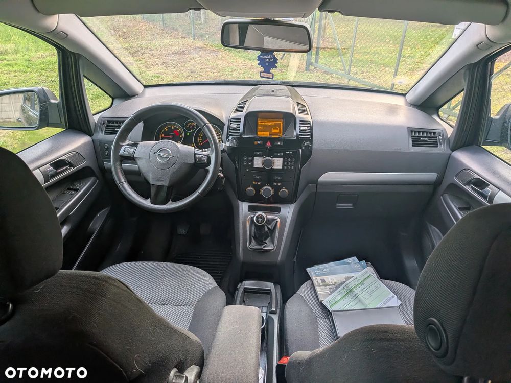 Opel Zafira 2012 photo 4