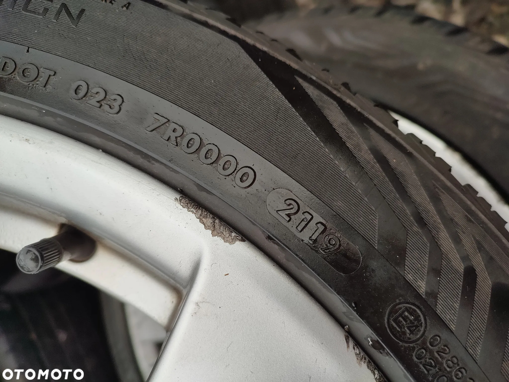Koła kompletne całoroczne Mercedes 7.5Jx17 ET47 17 cali 225/45 R17 - 5