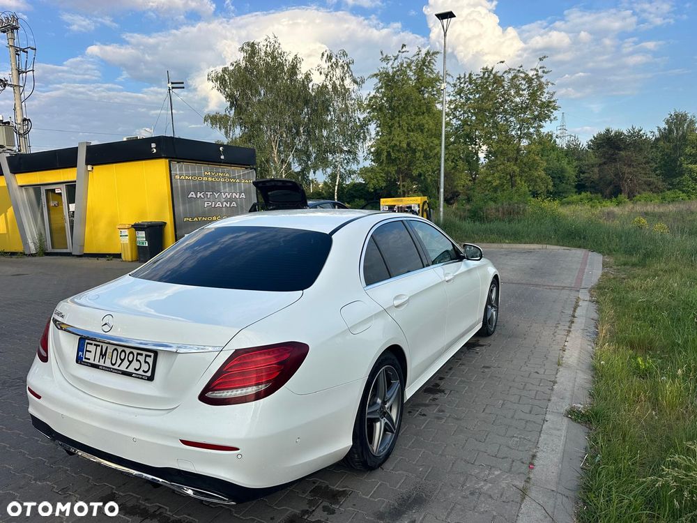 Mercedes-Benz Klasa E 220 d 9G-TRONIC - 9