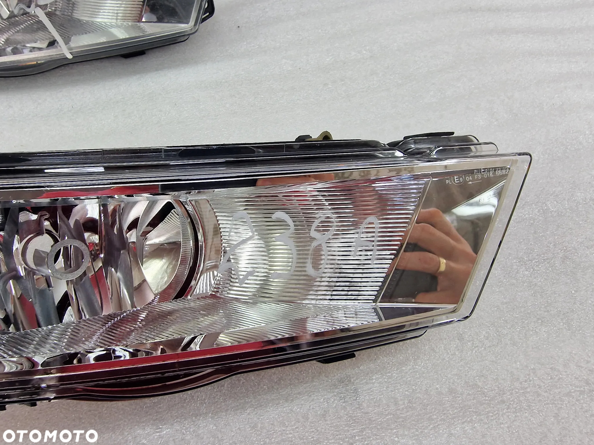 SKODA RAPID 5JA 12- LEWY / PRAWY HALOGEN , NR 5JA941700 / 5JA941699 , NR AUKCJI H238 - 2