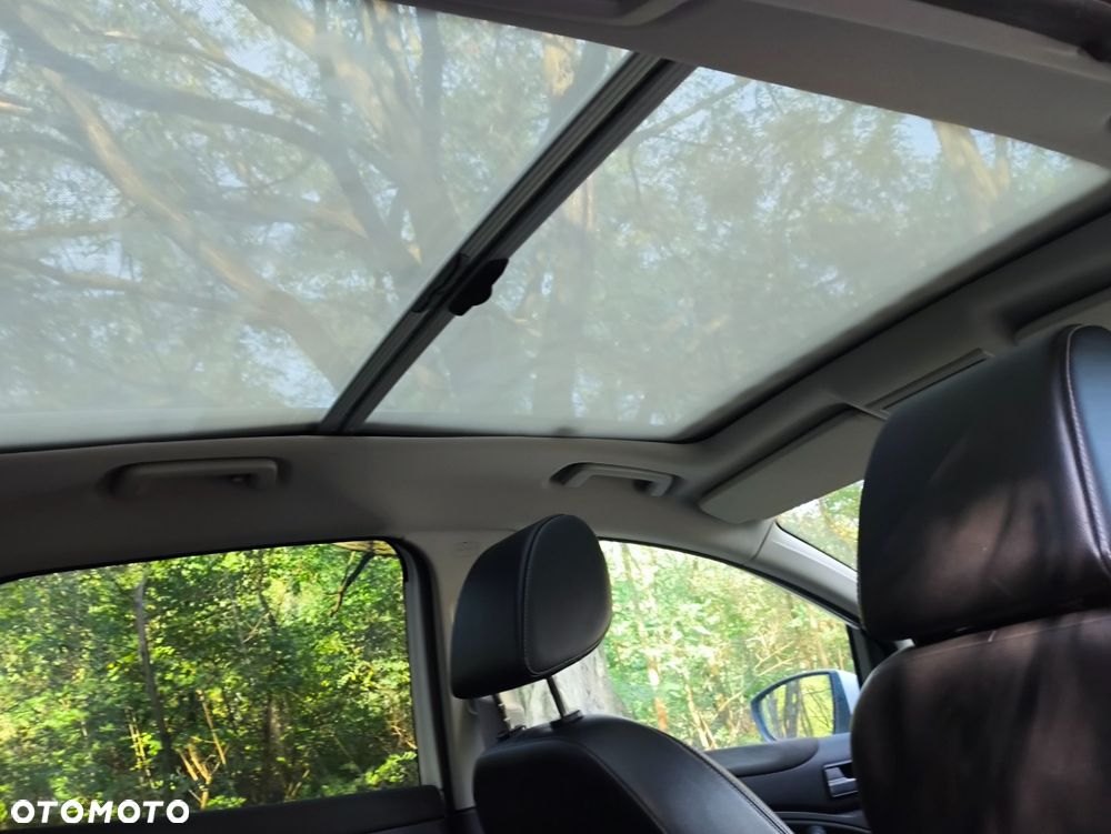 Ford Kuga - 10