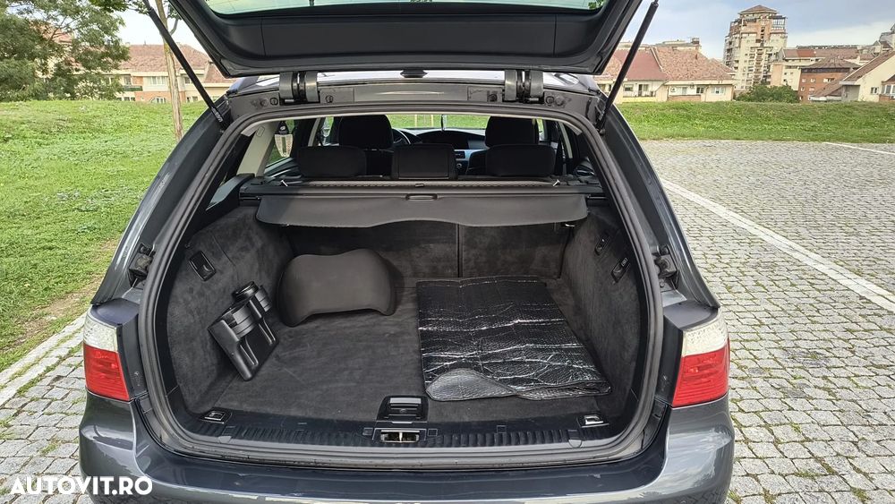 BMW Seria 5 520d - 7
